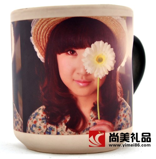 黑色桃心变色杯