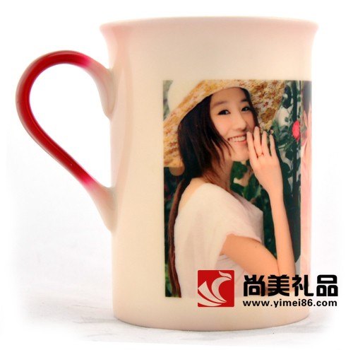 红色骨瓷变色杯