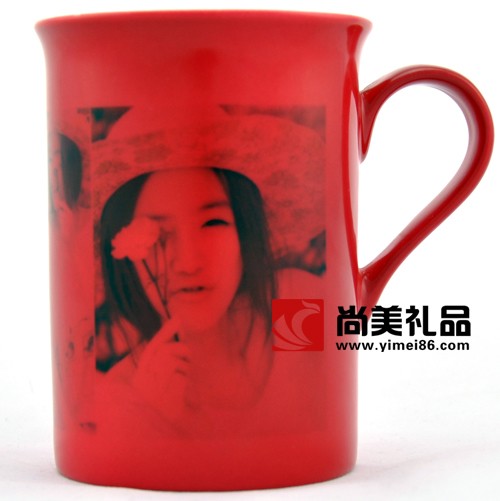 红色骨瓷变色杯
