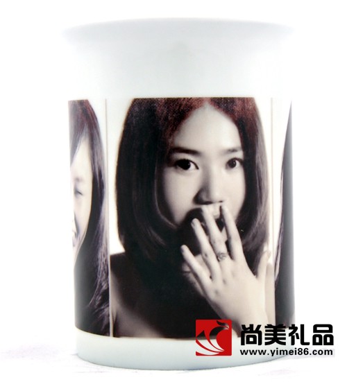 蓝色骨瓷变色杯