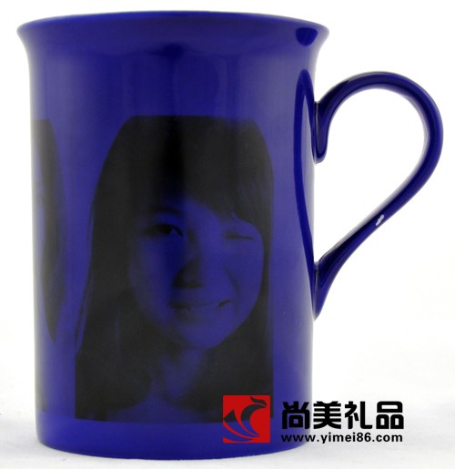 蓝色骨瓷变色杯